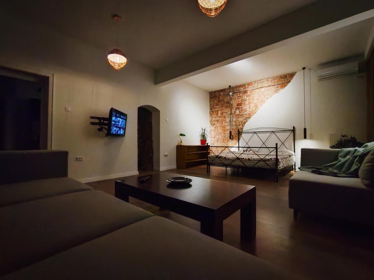 Urban Cozy Retreat Pristina Exterior foto